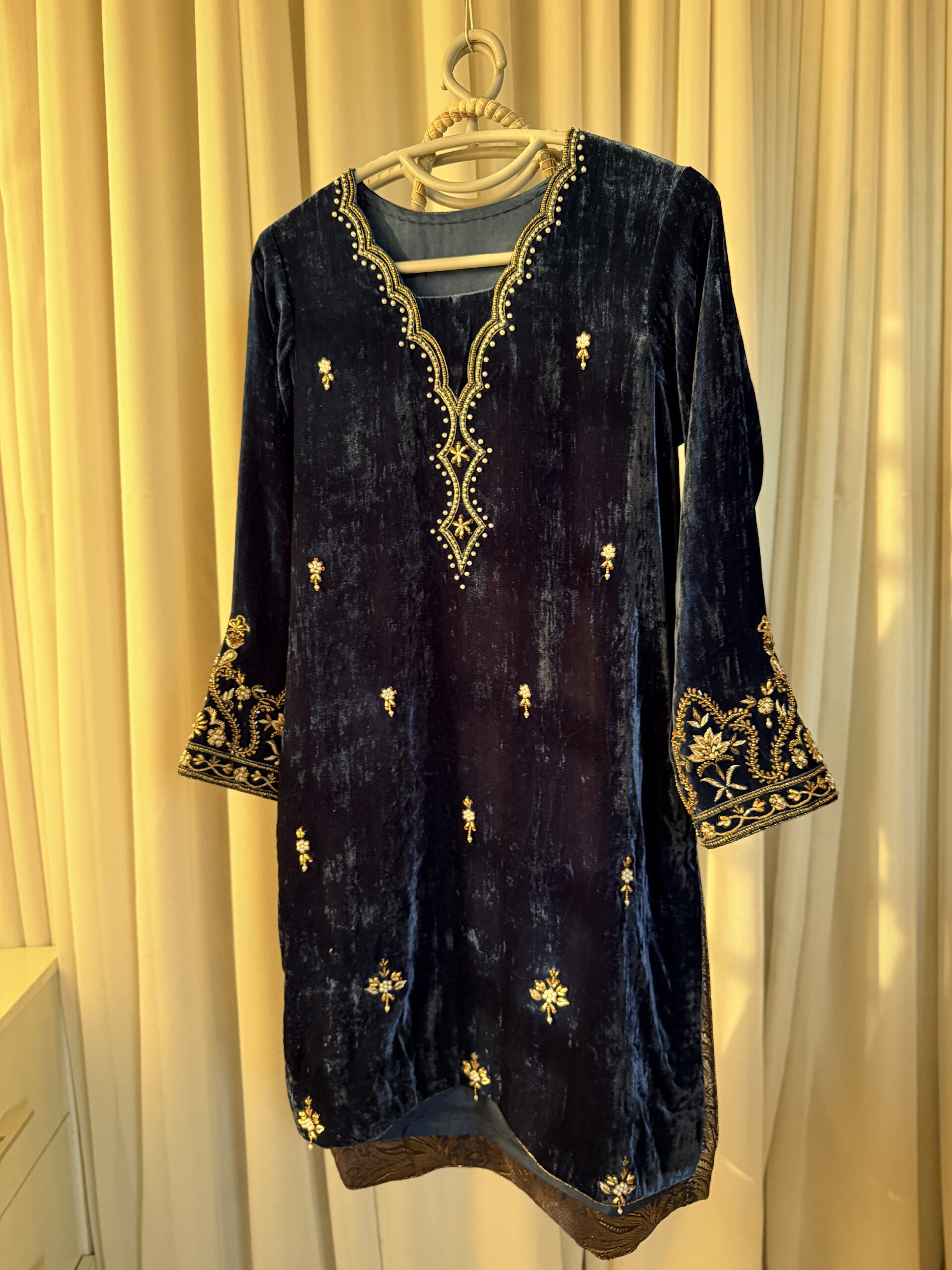 Luxury Velvet 3 Piece Suit – SC-114 Summer Couture 2026 - Image 2