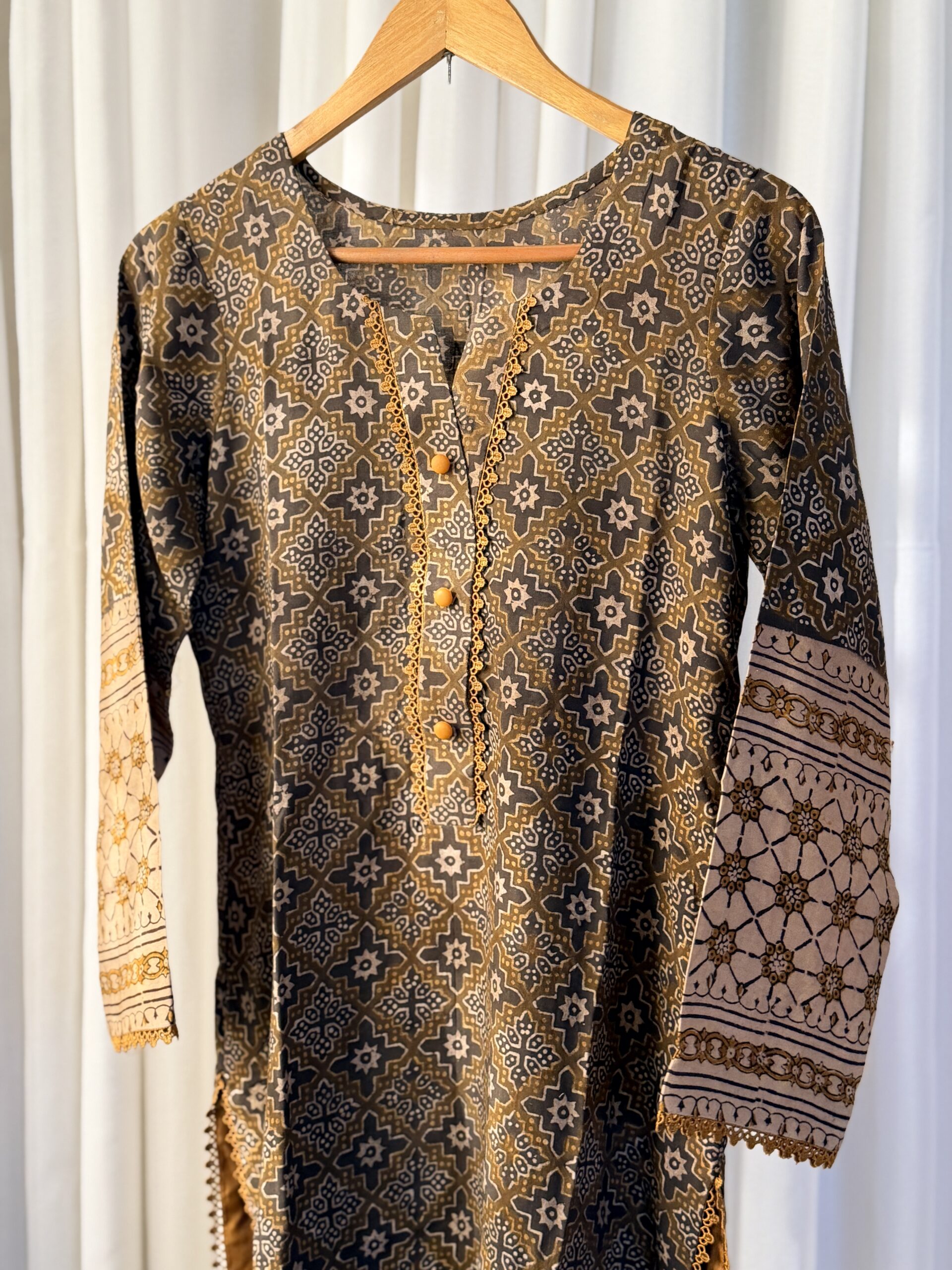 Earthy 3 Piece Suit – SC-109 Summer Couture 2026 - Image 2