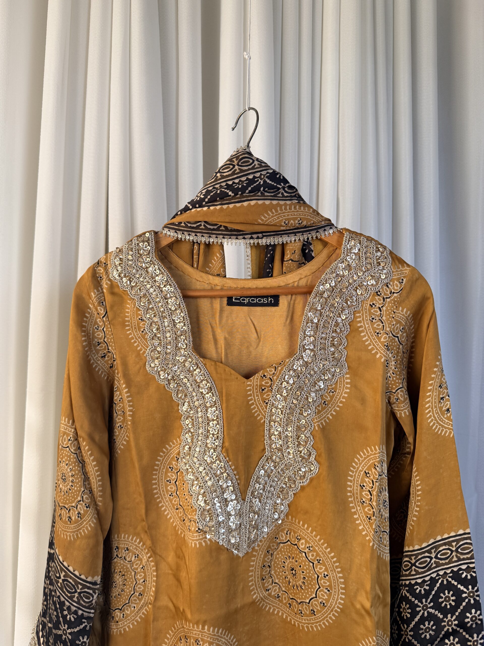 Bold Silver Sequin 3 Piece Suit – SC-120 Summer Couture 2026 - Image 4